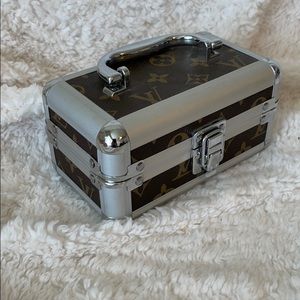 Pretty metal purse/case